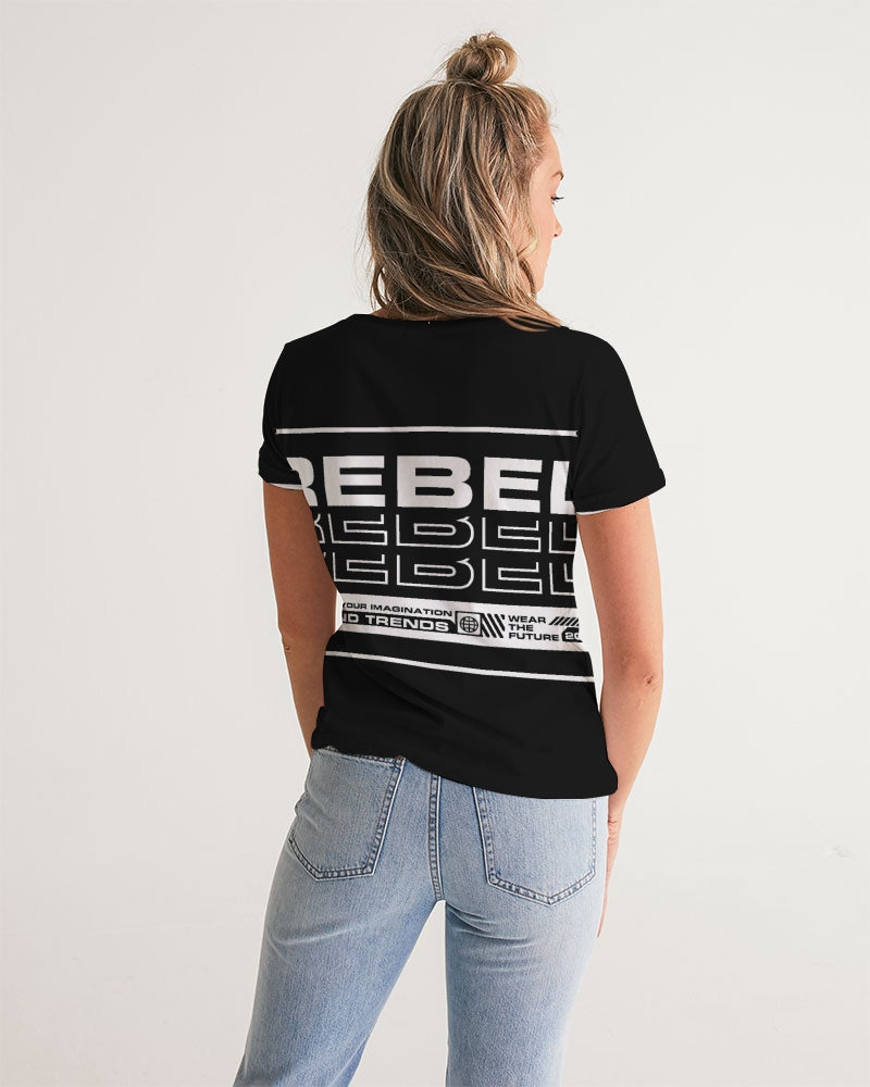 REBEL BEYOND TRENDS Women's All-Over Print V-Neck Tee